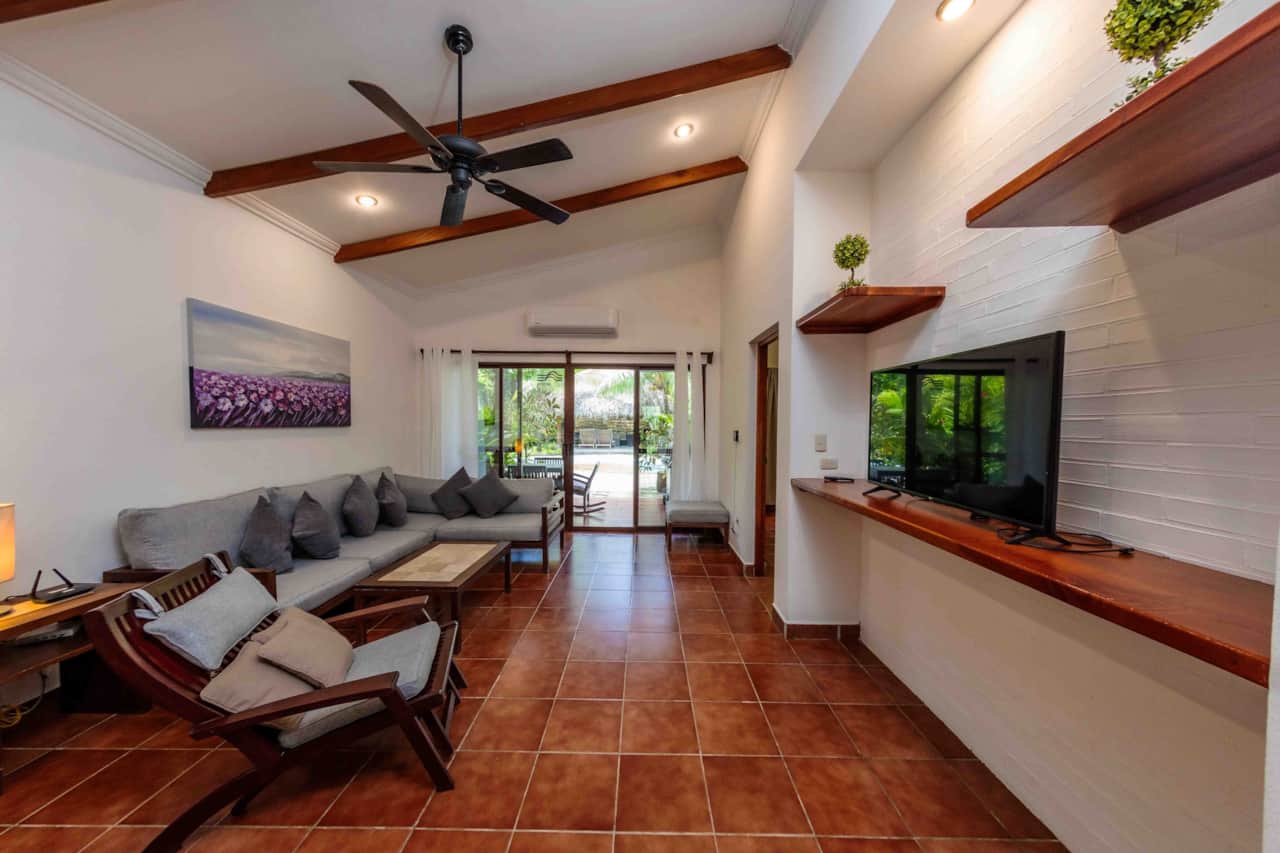 Surflink-CasitaU12-Living Room