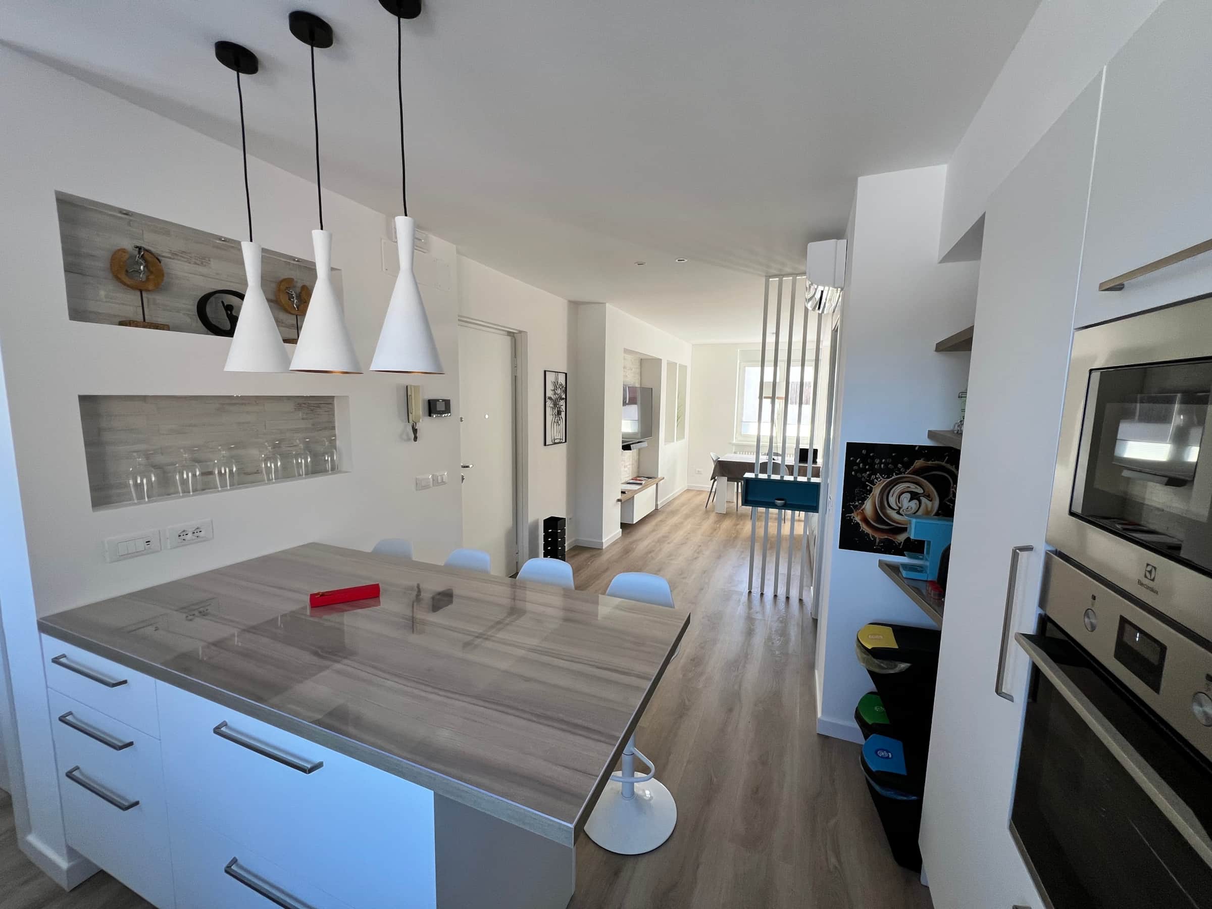 MARY Apartment – Wohn-/Küchenbereich