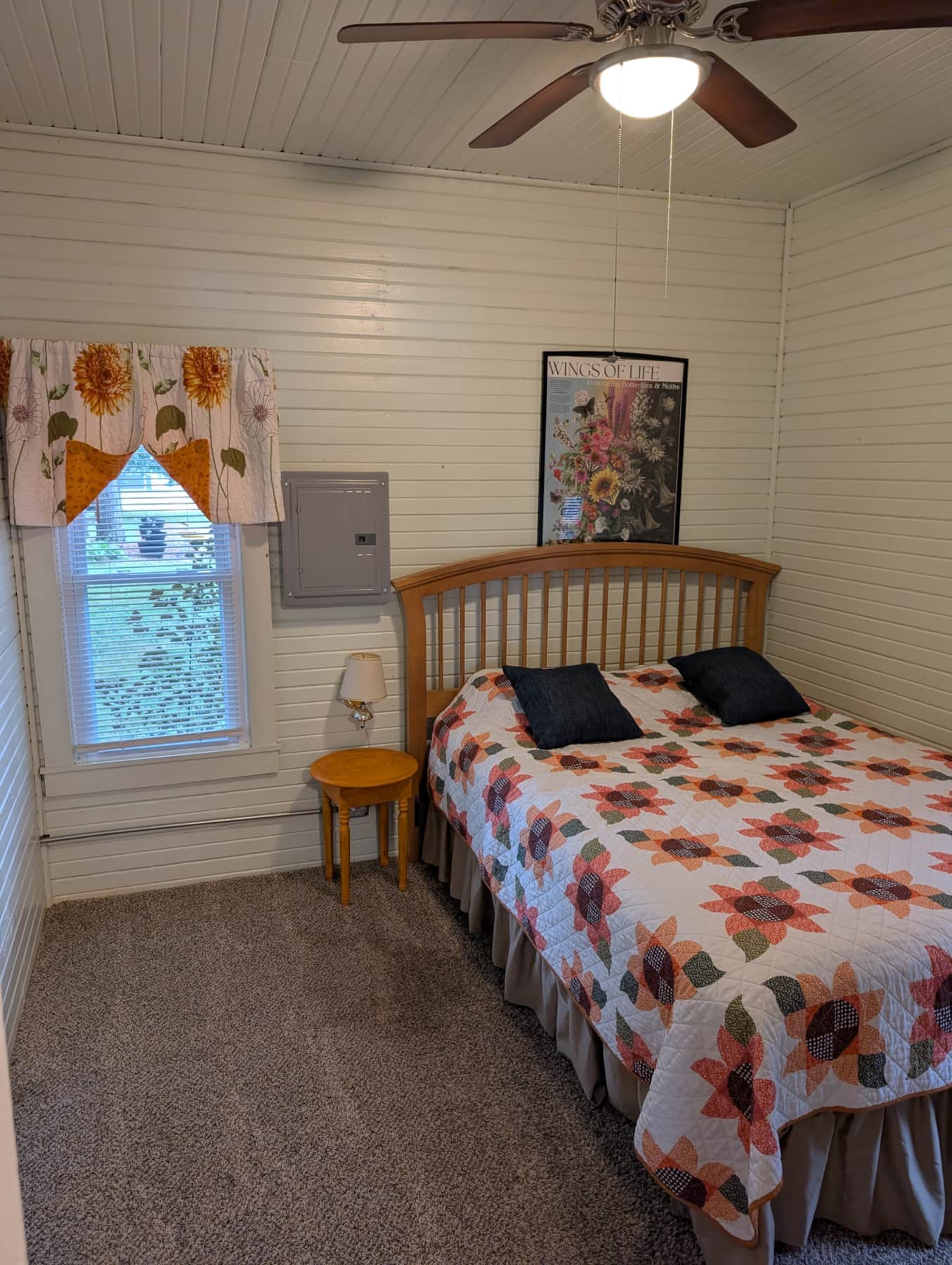 Sunflower - Bedroom 1.jpg