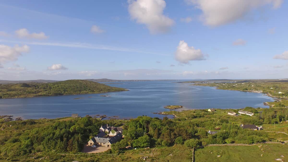 Doon House is peacefully situated by a sheltered bay on the Wild Atlantic Way. Sixty acres of  landscaped grounds offer mountain walks with far-reaching views and a private foreshore with swimming facilities, sauna and a sea pool.
