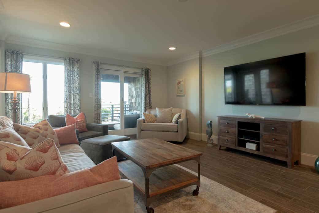 kiawah island-70 inch tv.jpeg 70" Smart TV with Cable TV, HBO Max, Disney + kiawah island-70 inch tv.jpeg 70" Smart TV with Cable TV, HBO Max, Disney +