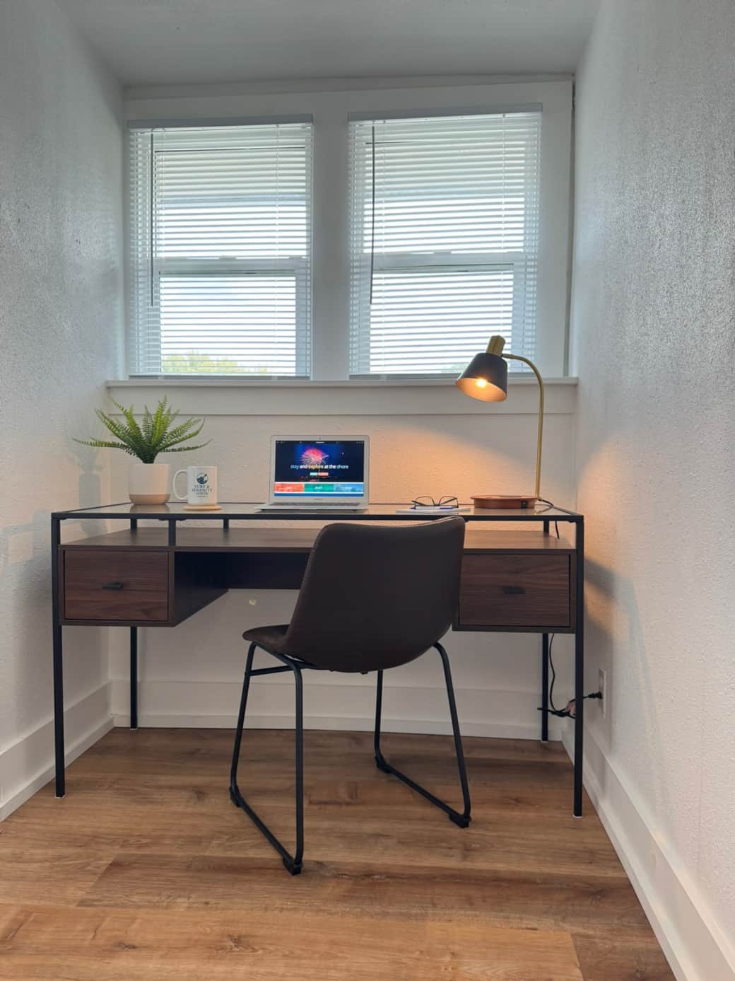 Quiet work nook if you need to check-in while away