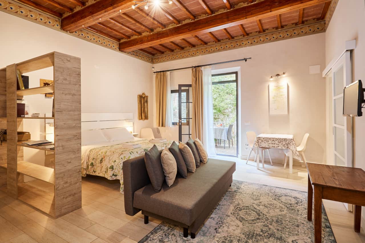 Room-living room