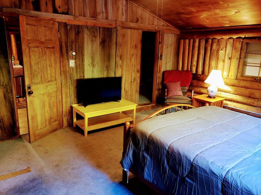 Master bedroom, queen bed.  Available closet and en suite bathroom.
