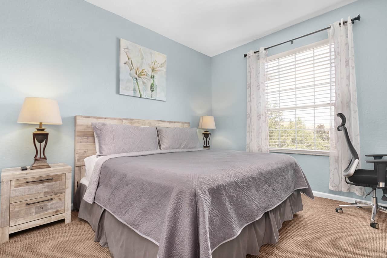 Second King bedroom - Sunny Rays Escpae