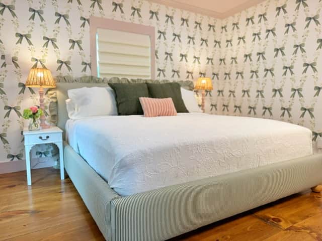 King Bed
