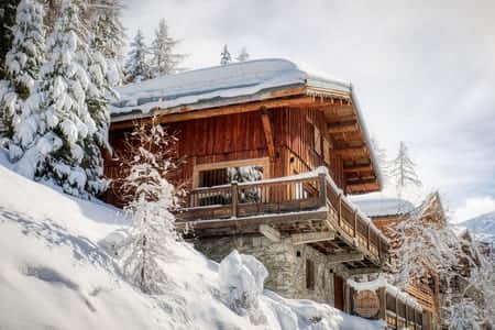 Chalet dakota sous la neige