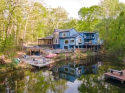 921 Lakeside LLC