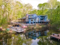 921 Lakeside LLC