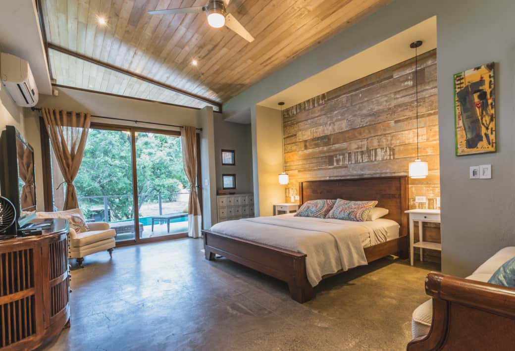 Master bedroom with on suite private balcony and bath