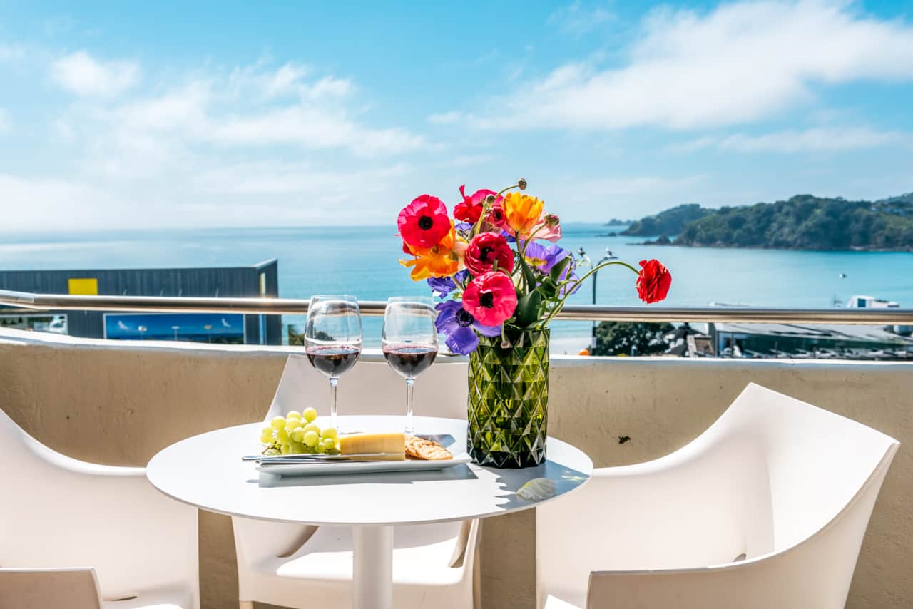 Alfresco outdoor table