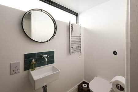 98363969 b800 425b 9987 cd6961219307 98363969 b800 425b 9987 cd6961219307