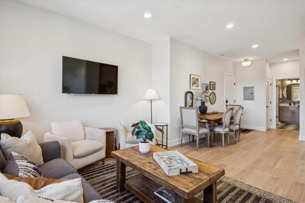 Living room with smart TV 