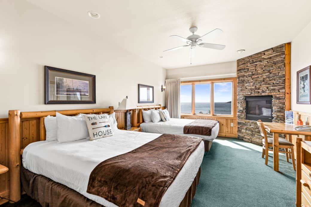 Whether you're working, resting, or simply gazing out—Superior’s beauty surrounds you