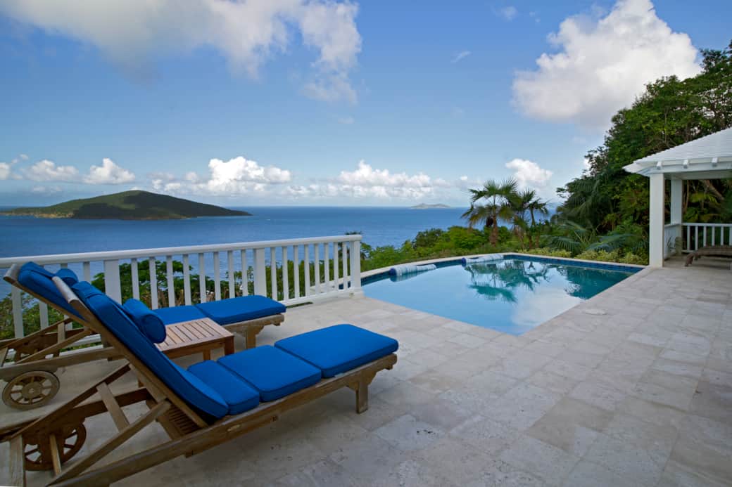 Enjoy The Great Pool and View Enjoy The Great Pool and View