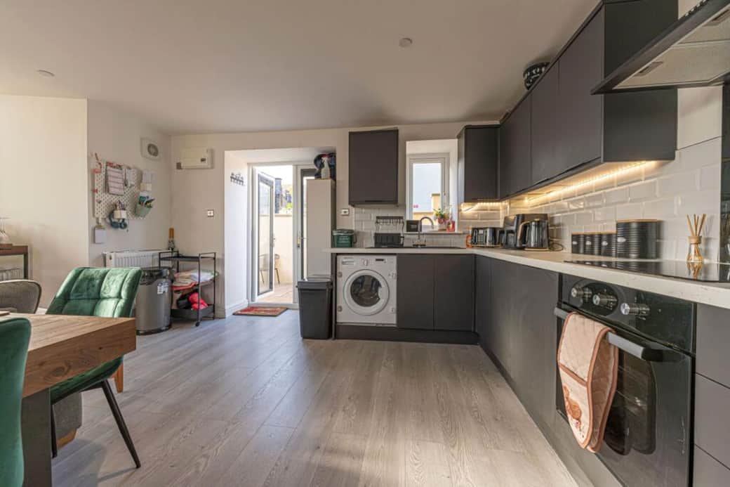 Open-plan Kitchen