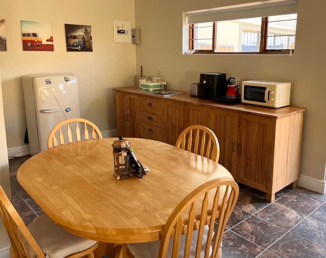 Kitchen with dining table