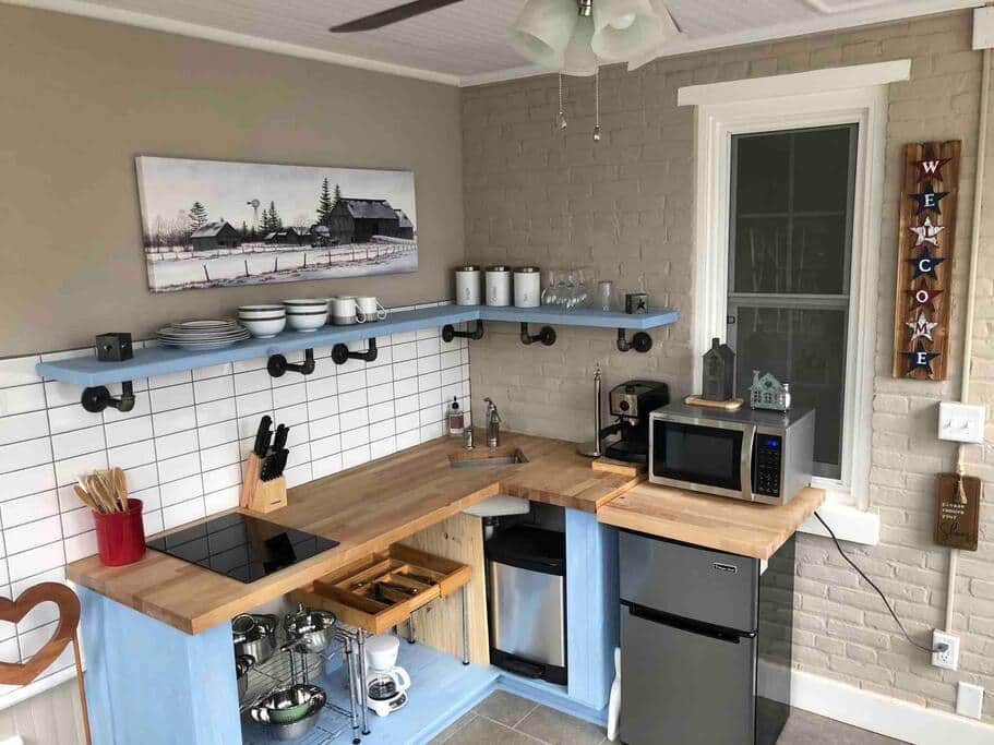 KITCHENETTE II