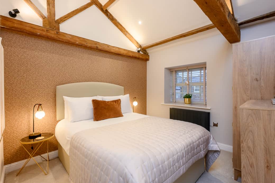 Bedroom 2 King size bed