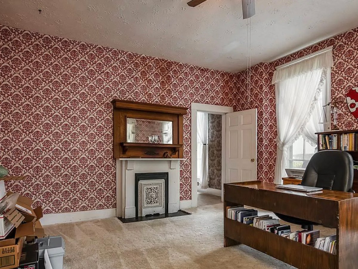 Parlor before