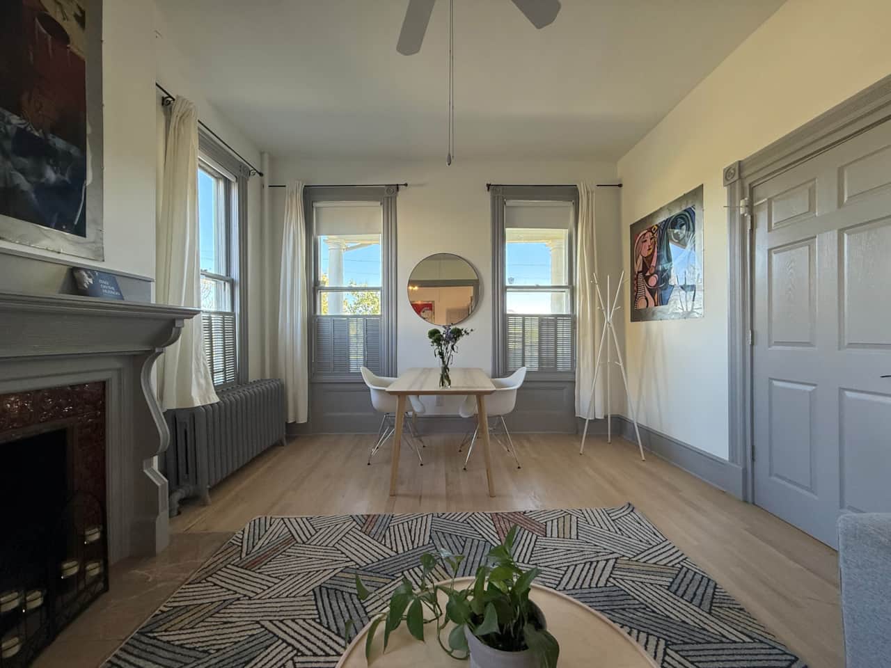 Living/dining room, Love suite