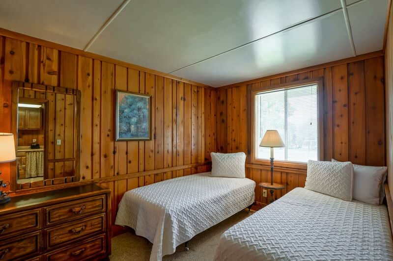 Twin Bedroom
