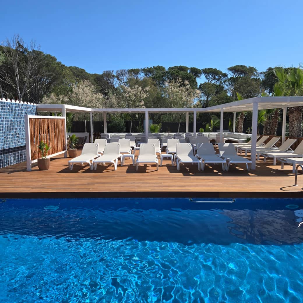 Nova piscina Nova piscina