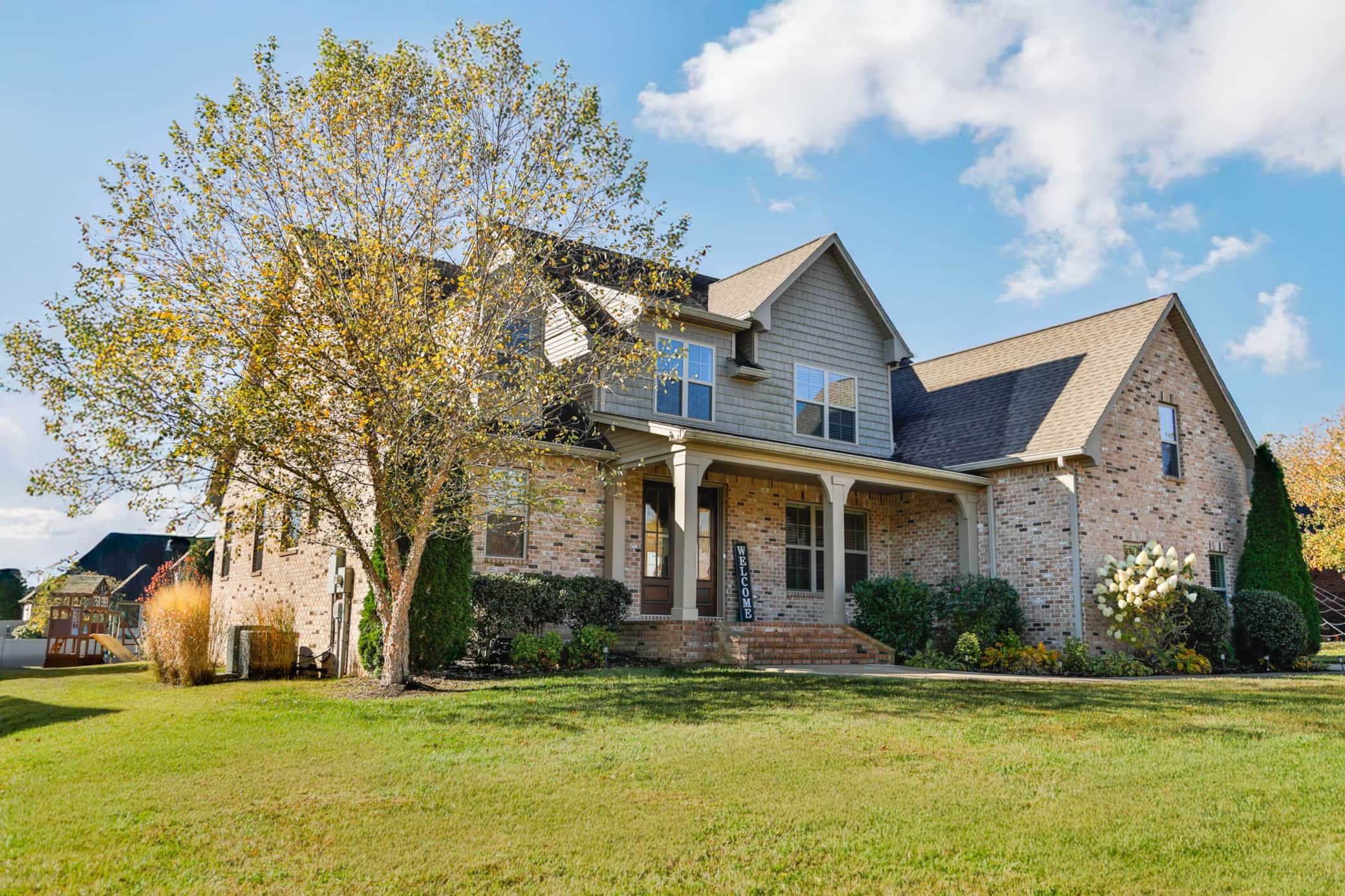 Bob and Barb's Home (Anthony J. Williams - All Things Branding)-2.jpg