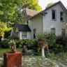 Rental image