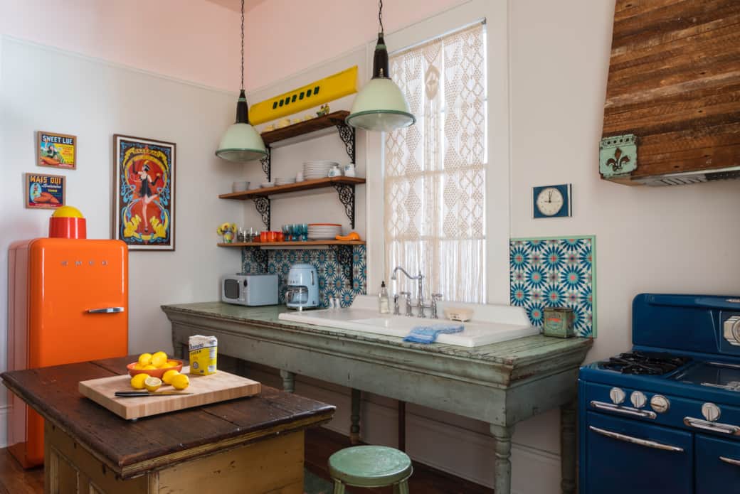 New Orleans Luxury Apartment - Stardust - Kitchen 