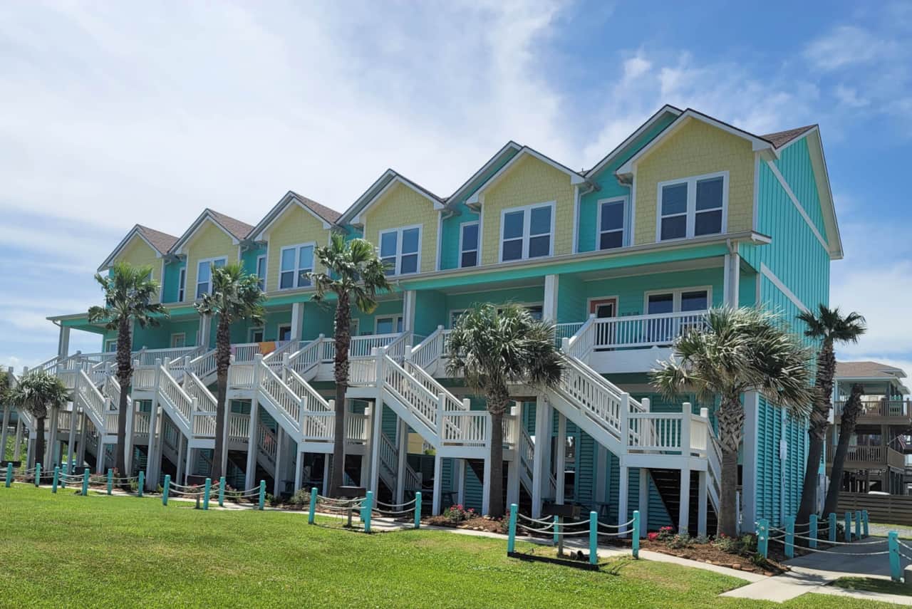 Rent together or separately!