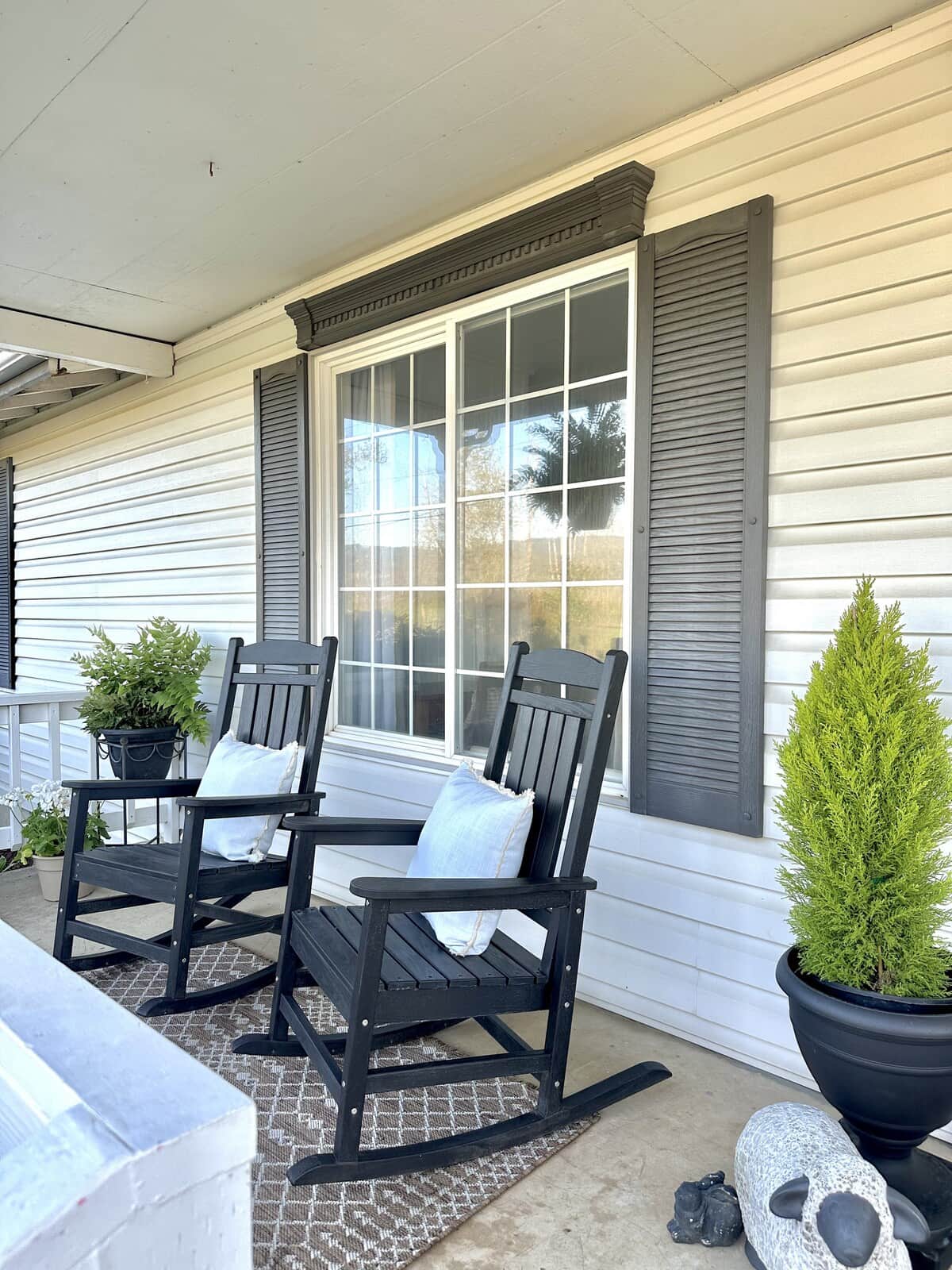 Front porch rocking chairs to watch the sunset