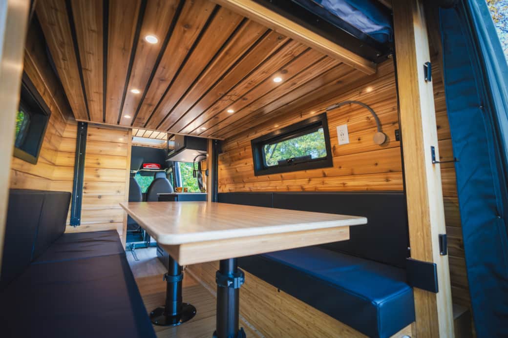 Rear Dinette