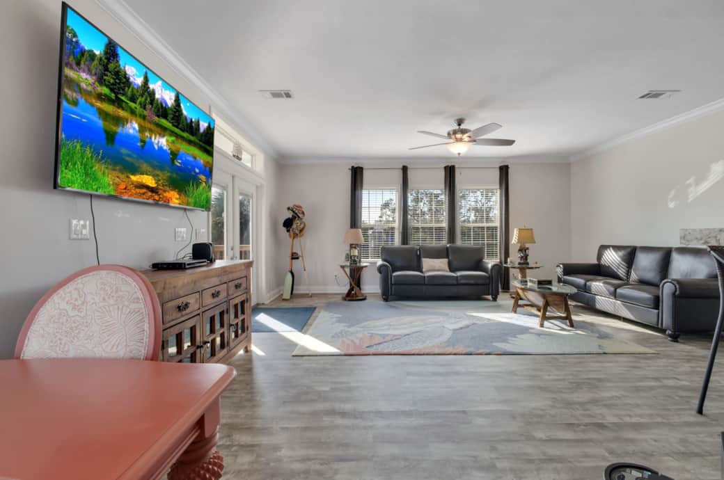 Living Area Living Area