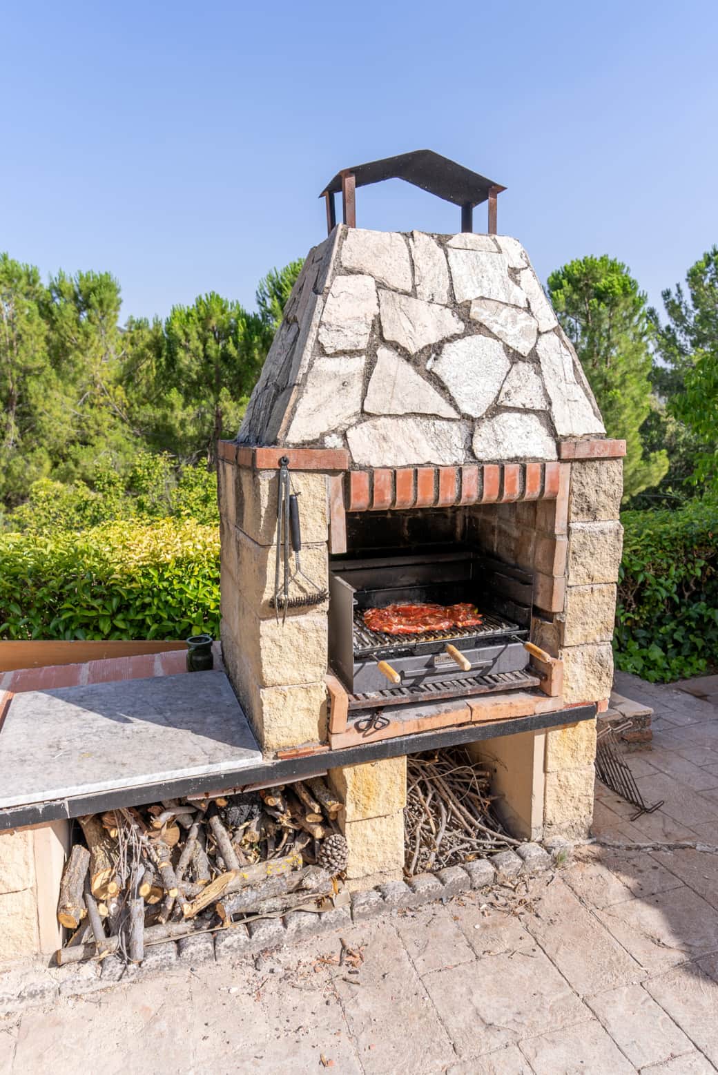 B B Q