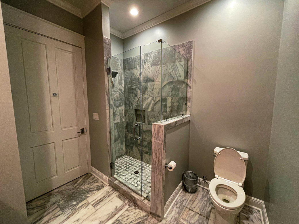 King Suite Bathroom King Suite Bathroom