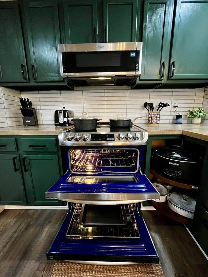 Double oven...need I say more. Feel free to have a casserole going in the upper oven and cookies baking in the lower oven. You'll see a large crock pot is available in case you want to make a nice, hot stew.