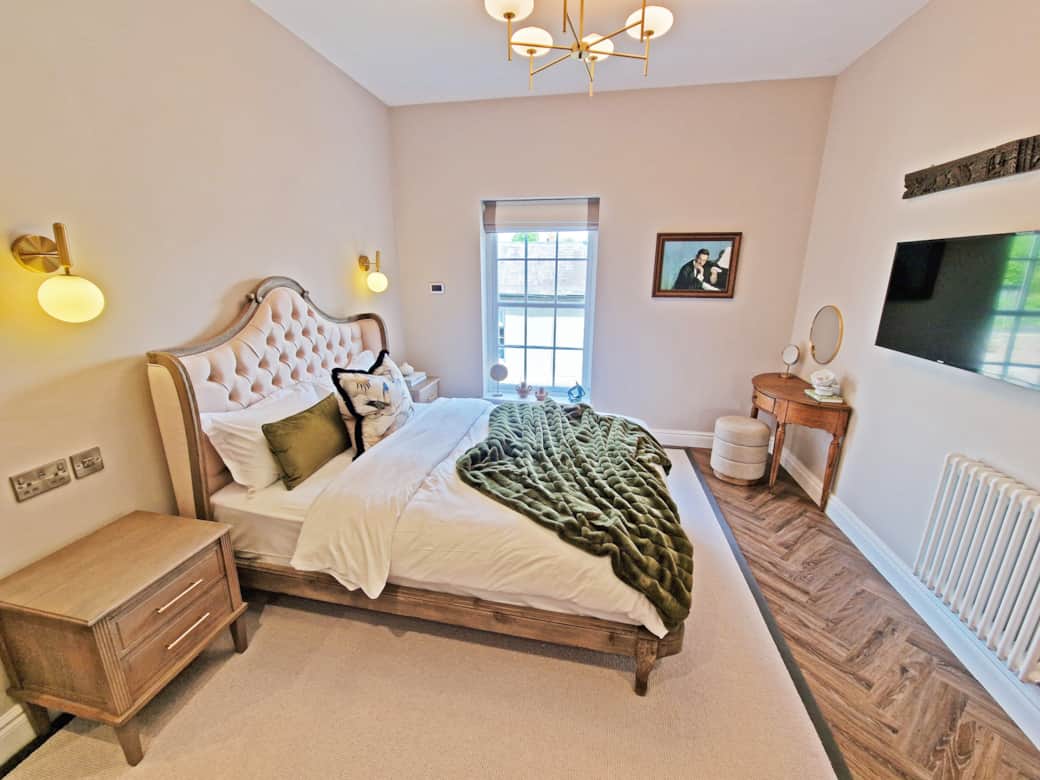 King size bed with TV opposite
