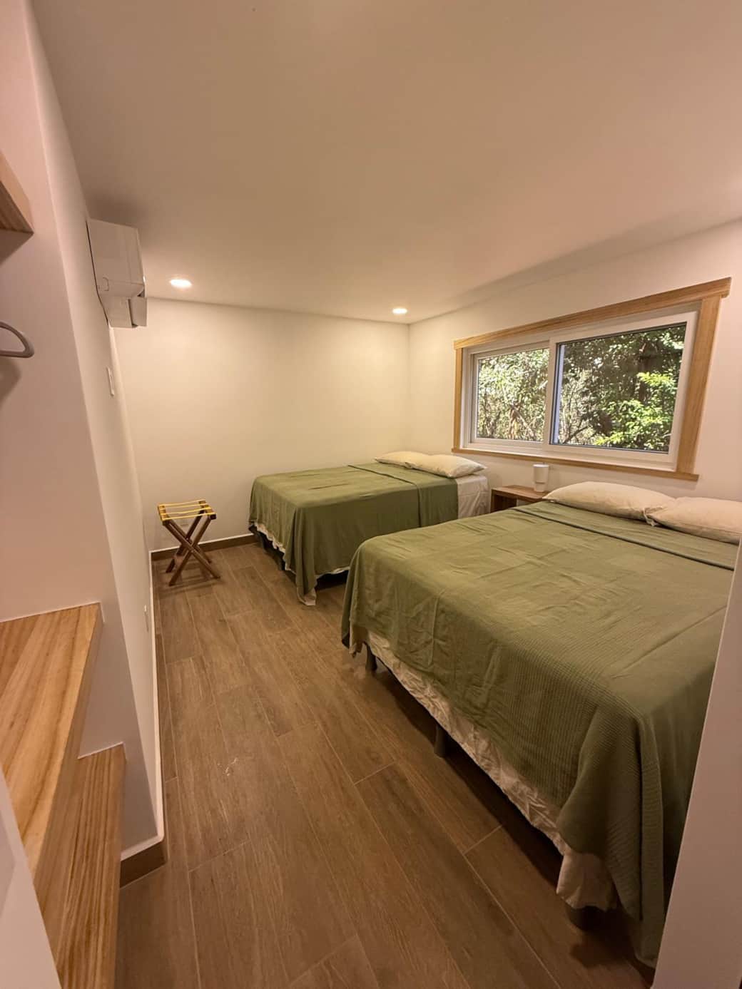 Green Condo Huespeds room