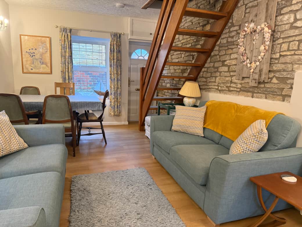 Living Area Living Area