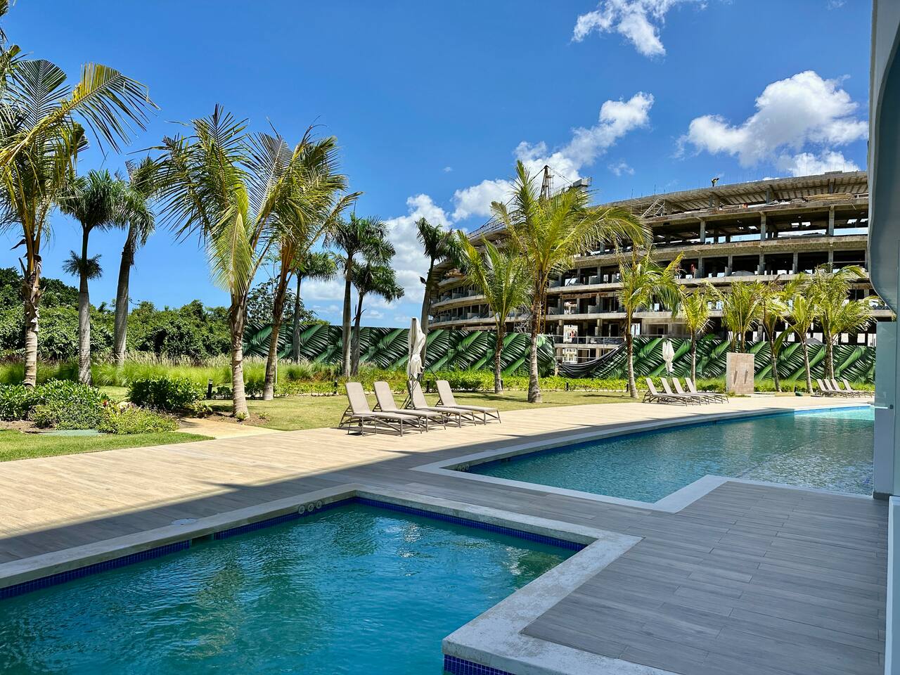 Aqua Bliss Swim-up retreat @ Cana Rock Universe photo 4