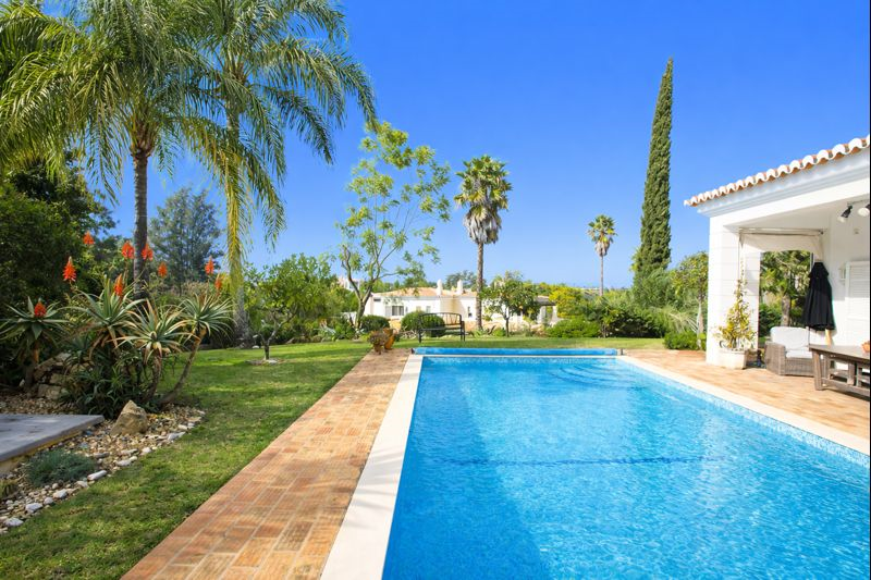 Pool & Garden