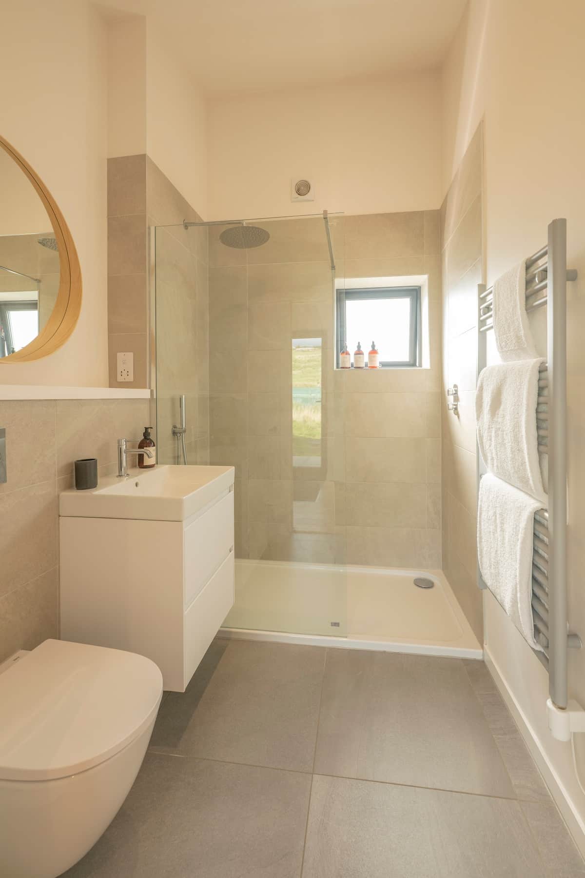 Large Bathroom with Walk in Shower