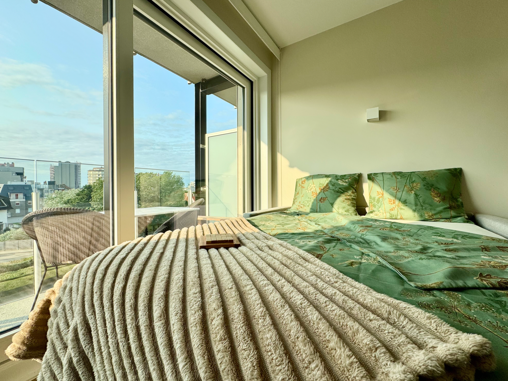 Licht, rust en comfort, welkom in onze studio.png