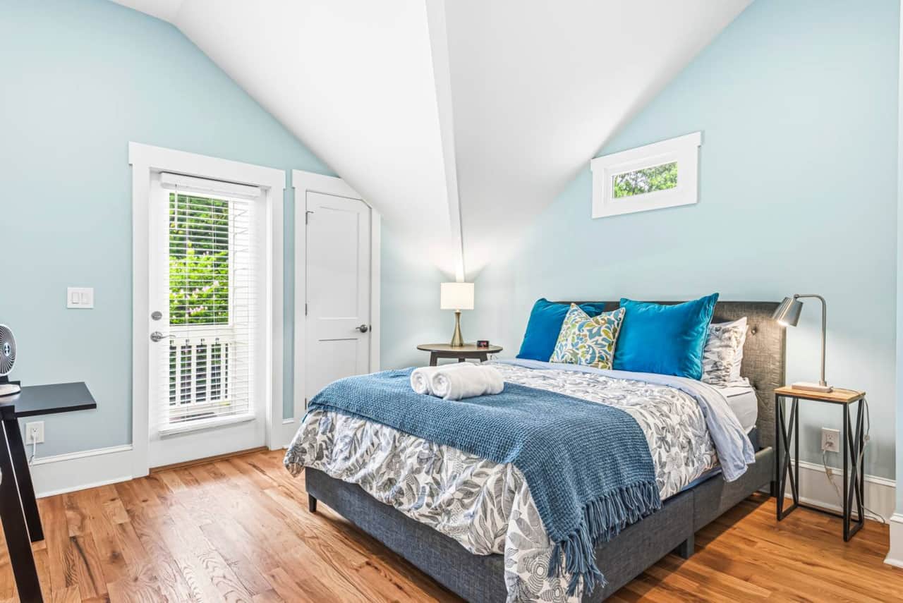 Queen Bed