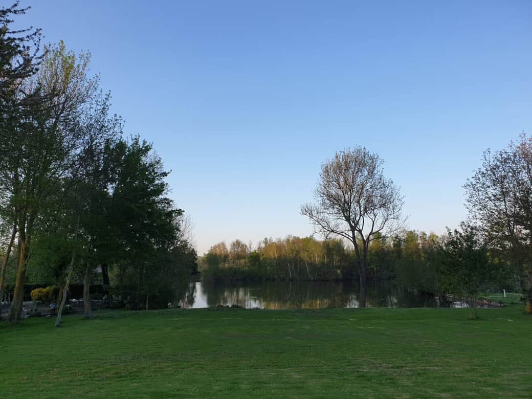 Un levé de soleil en octobre Un levé de soleil en octobre