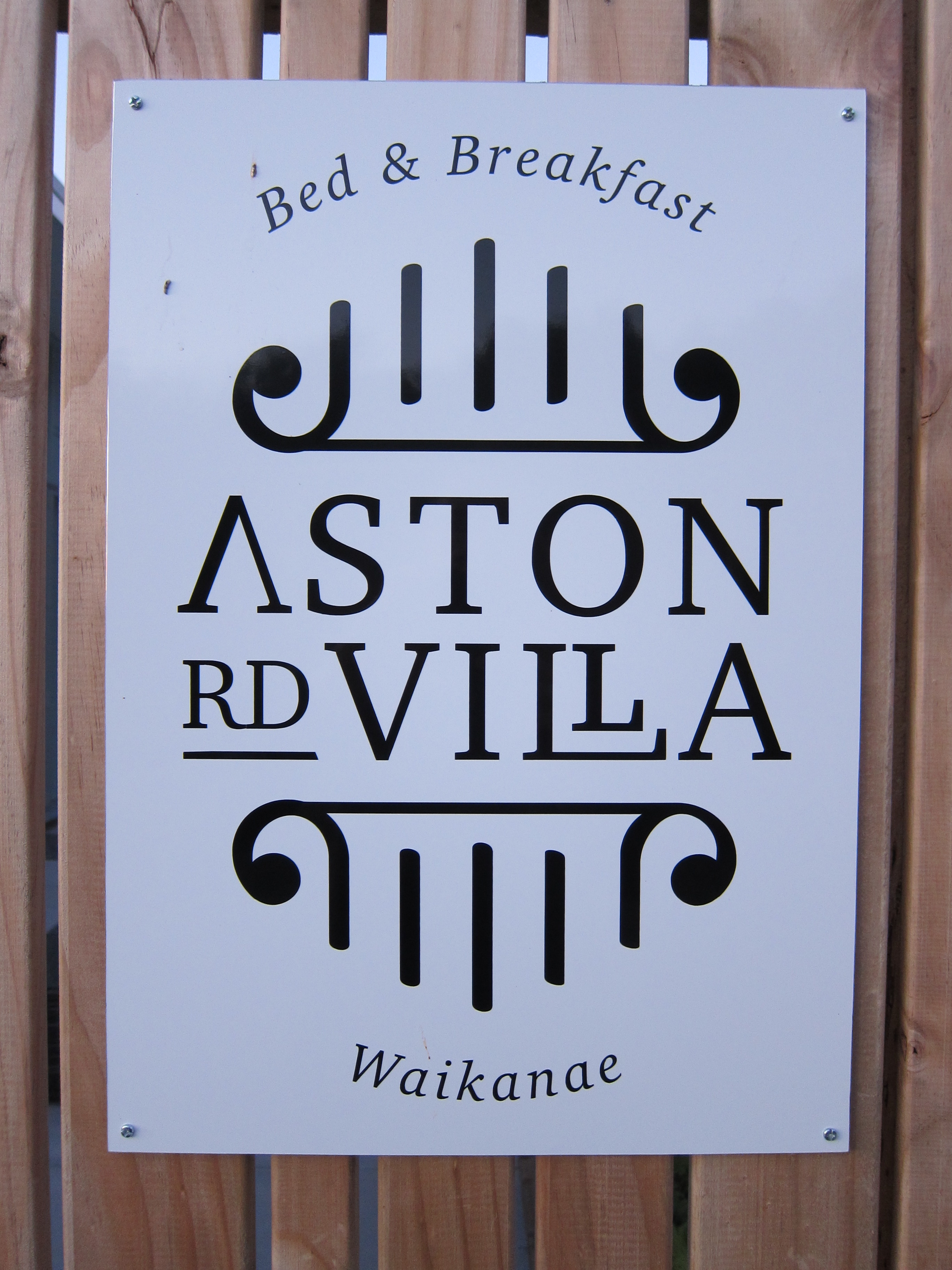 Aston Road Villas Private entrance to Bed & Breakfast