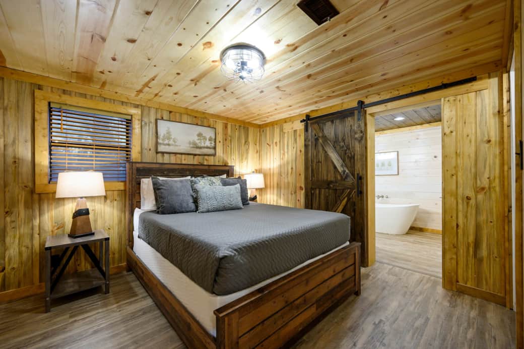 Heart of Hochatown Newly Remodeled! Vacation Home in McCurtain County