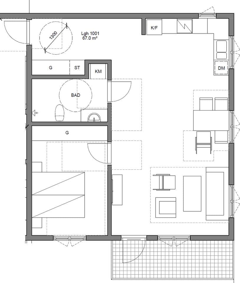 Planritning över lägenheten på 67 kvm med fönster i tre väderstreck. Planritning över lägenheten på 67 kvm med fönster i tre väderstreck.