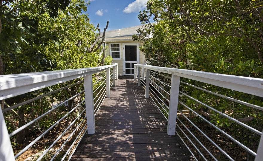 Entry from the road to Upper Level